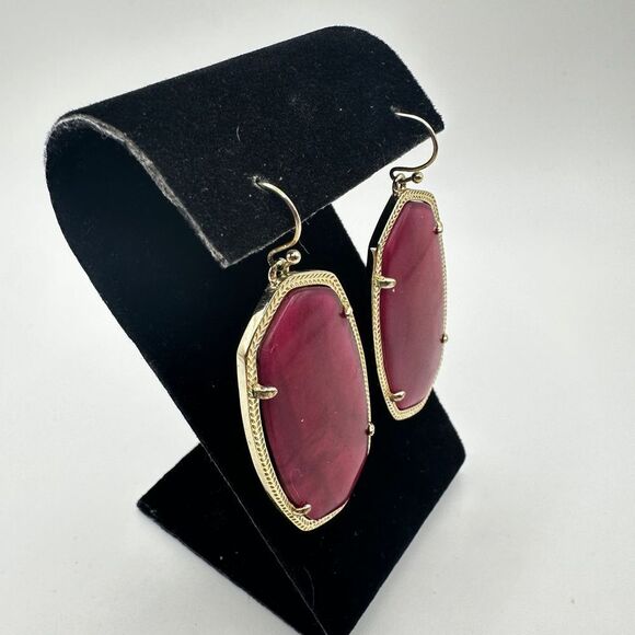Retired RARE Kendra Scott "Pink Agate" Danielle dangle earrings in gold tone! - Picture 2 of 11